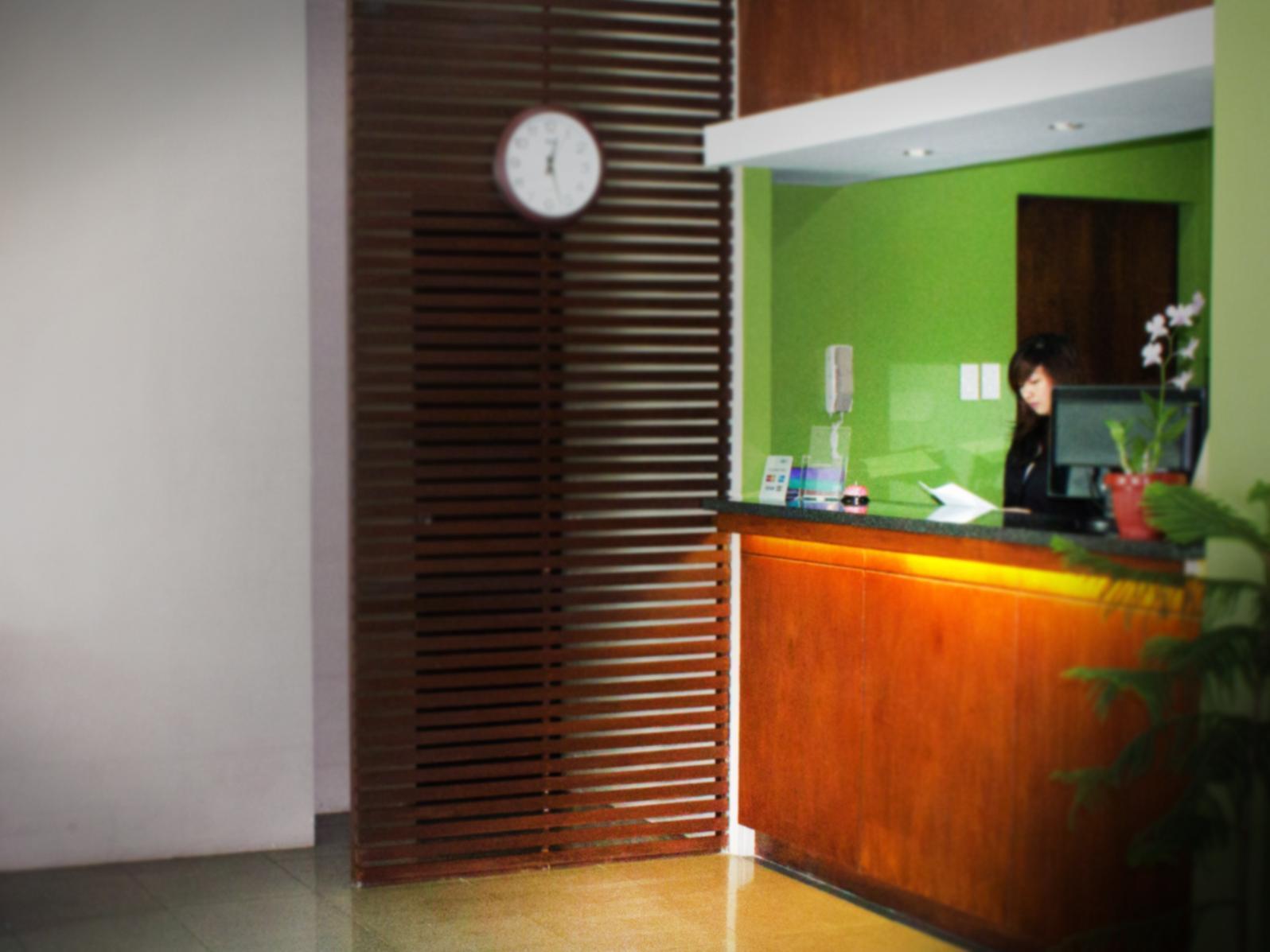 Vive Hotel Makati City Exterior photo