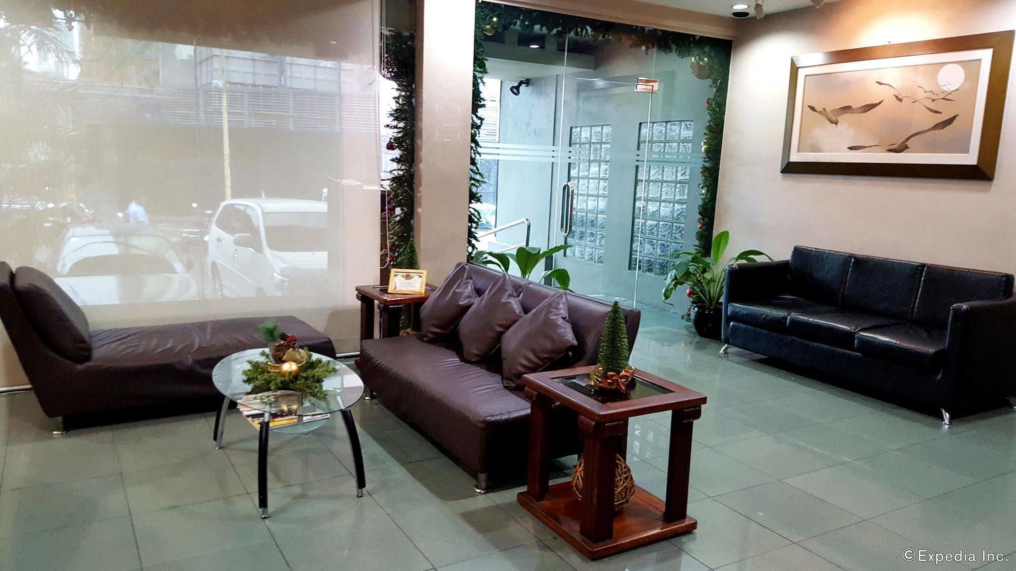 Vive Hotel Makati City Exterior photo